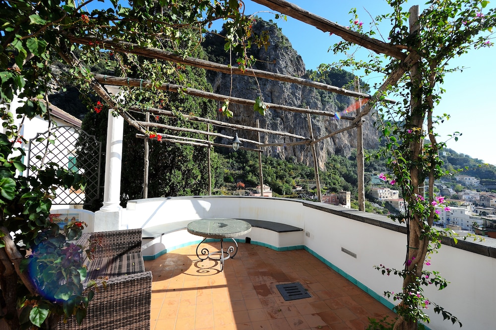 Hotel Villa Annalara 2/77