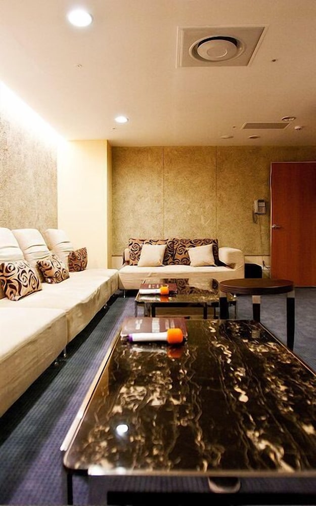 The Treasure Land Resort Hotel 9/23