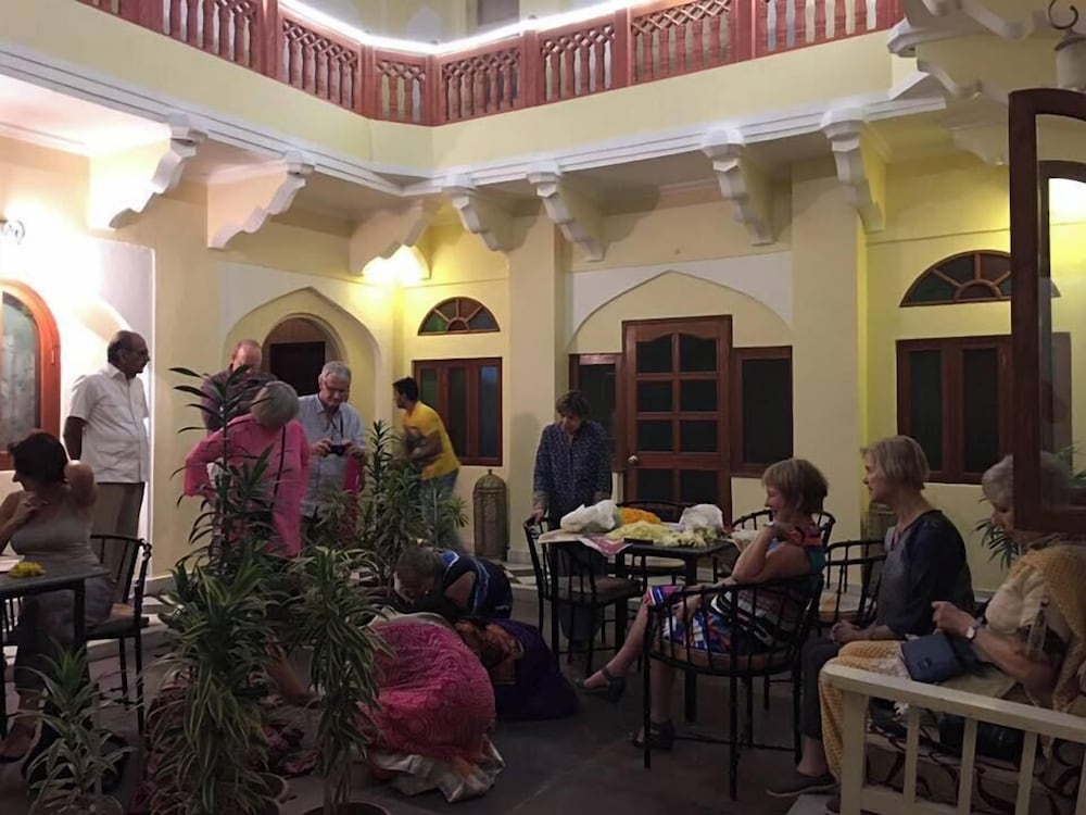 Khatu Haveli 39/61