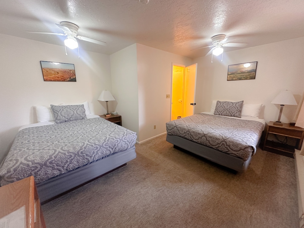 Austin\'s Chuckwagon Motel 10/41