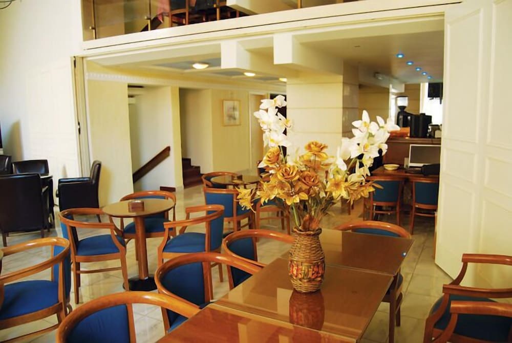 Ephira Hotel 46/56