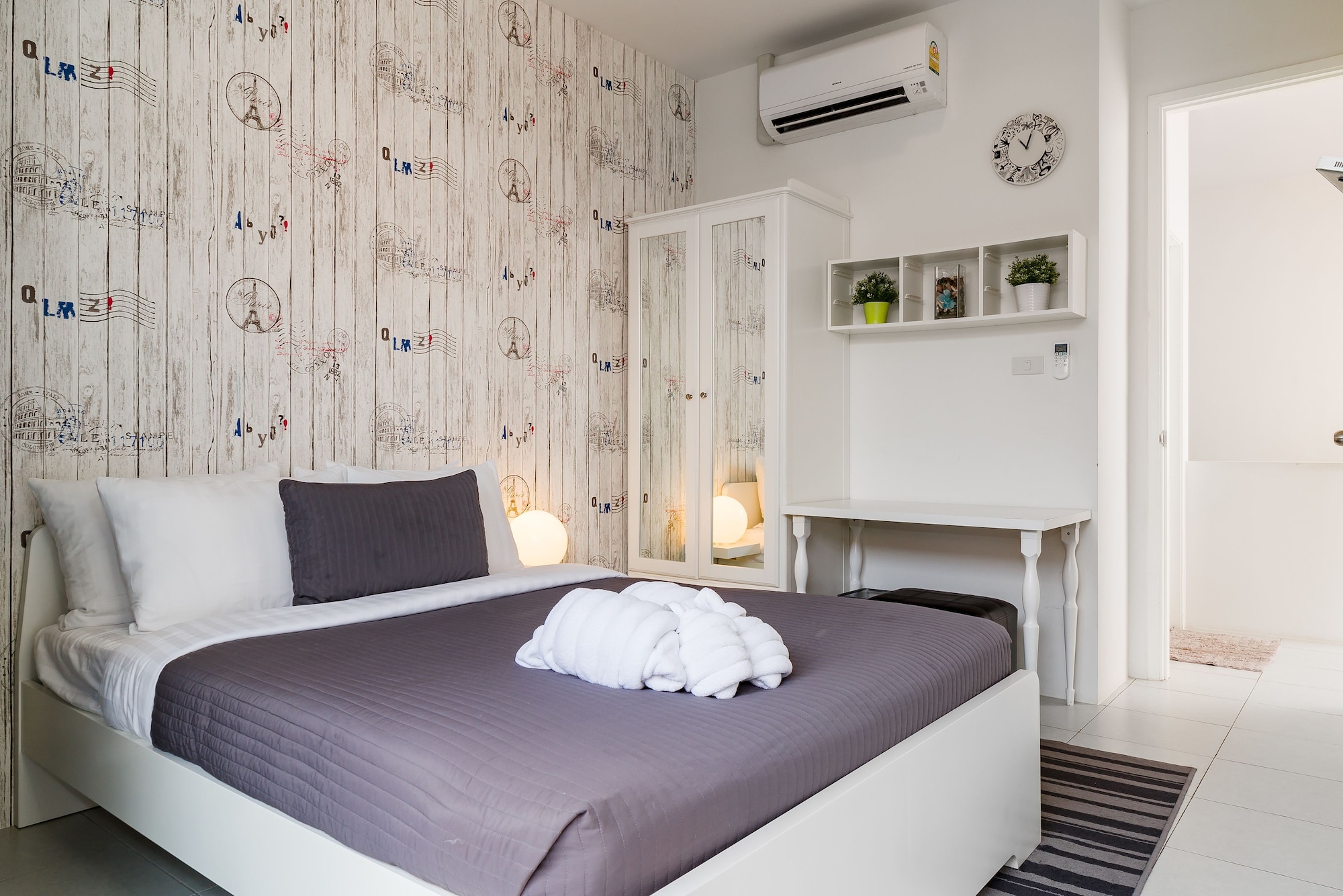 3 BEDROOMS, DUPLEX, DELUXE, MOUNTAIN VIEW, KITCHEN