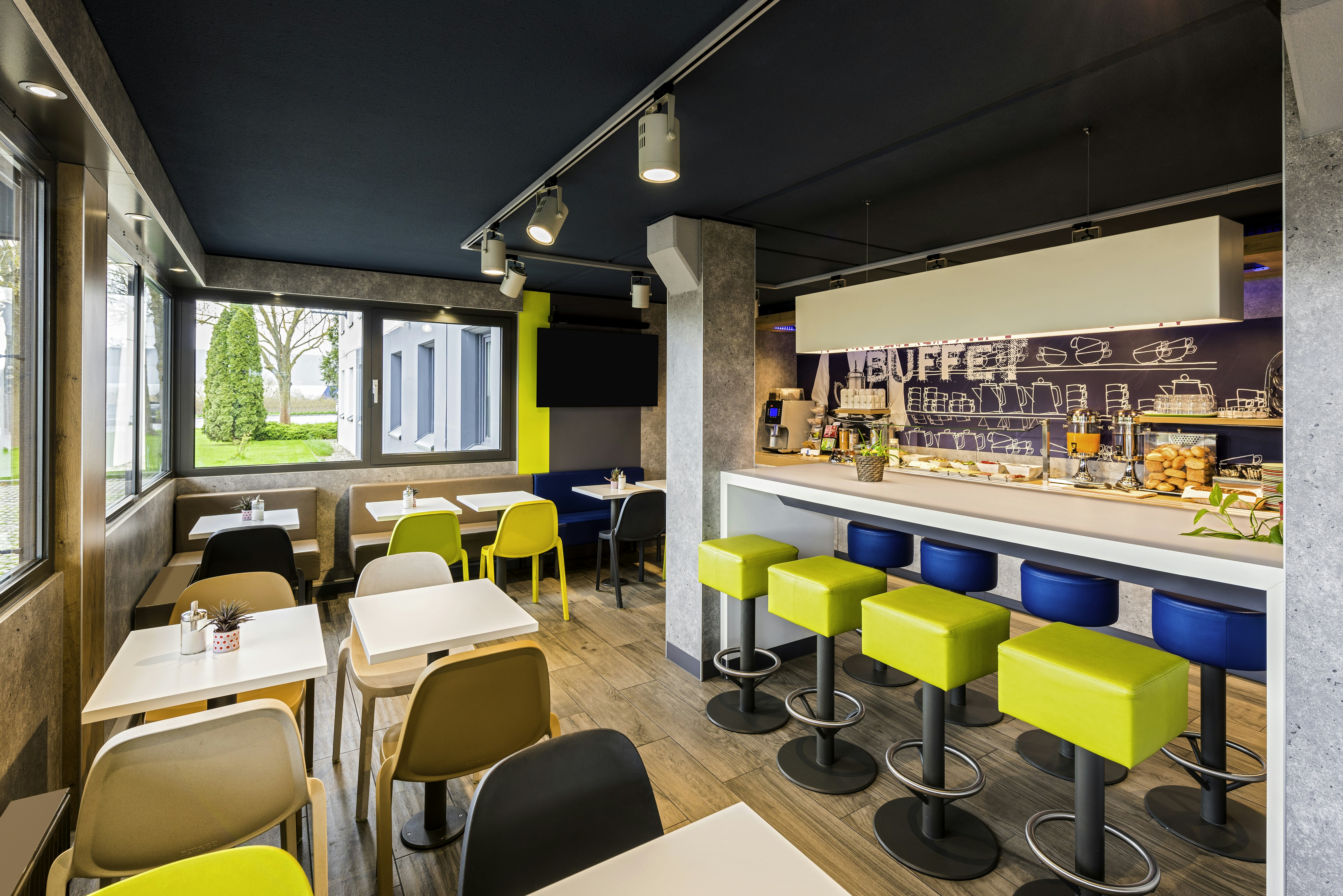 B&B HOTEL Regensburg Ost 6/13