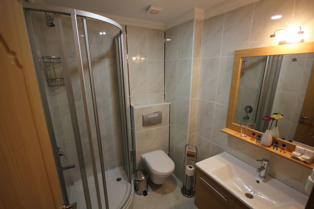 Sultans Royal Hotel 50/50