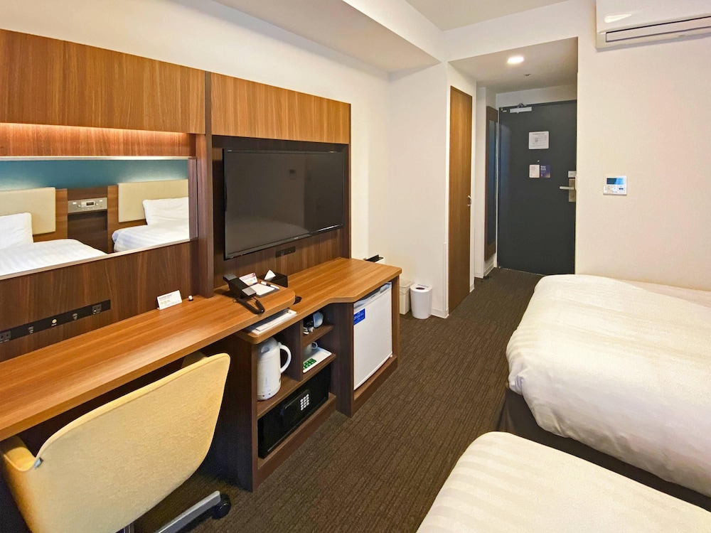 غرفة بسريرين منفصلين مع أريكة، Comfort Hotel Sapporo Susukino 7/9