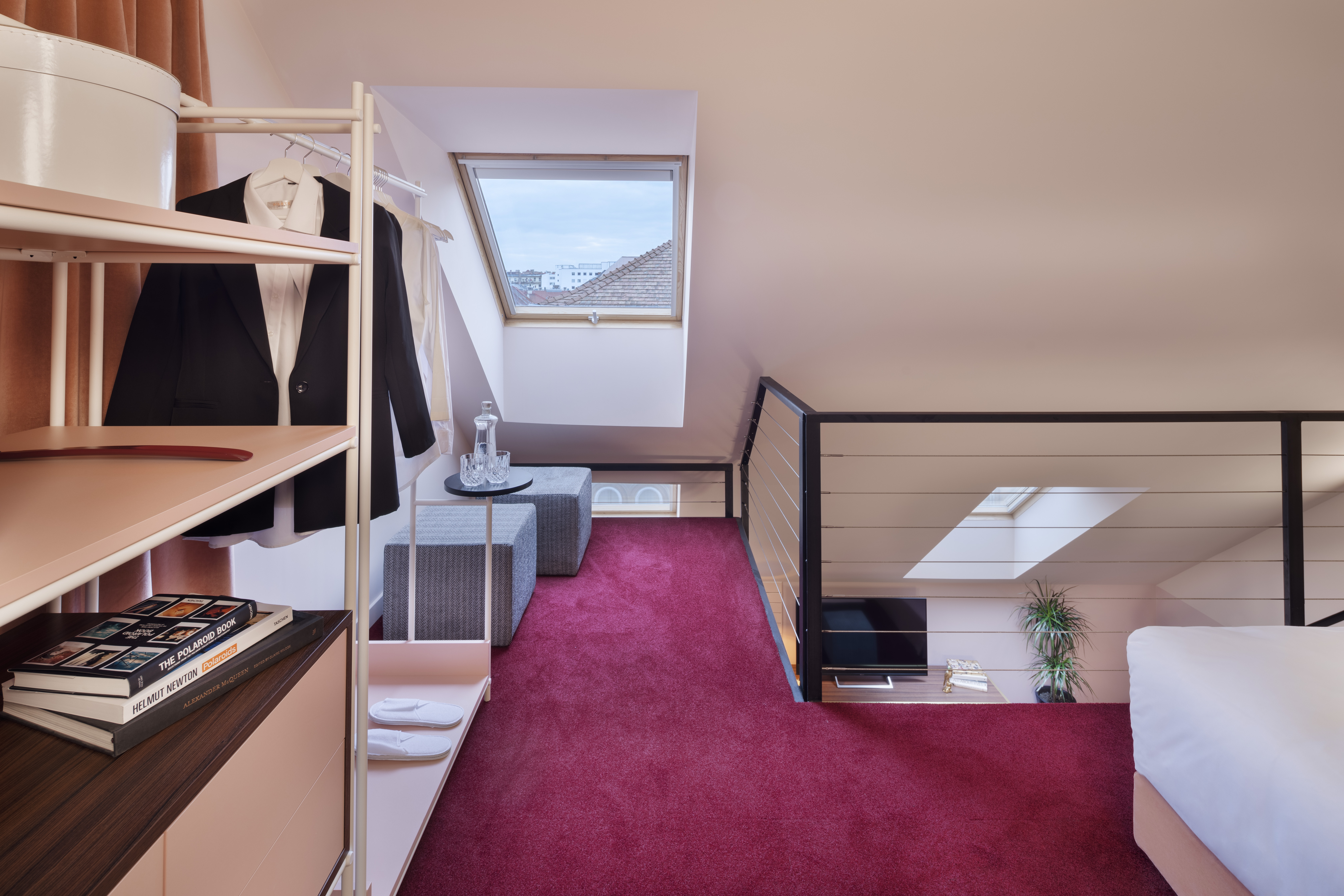 جناح جونيور، Stories Boutique Hotel 2/2