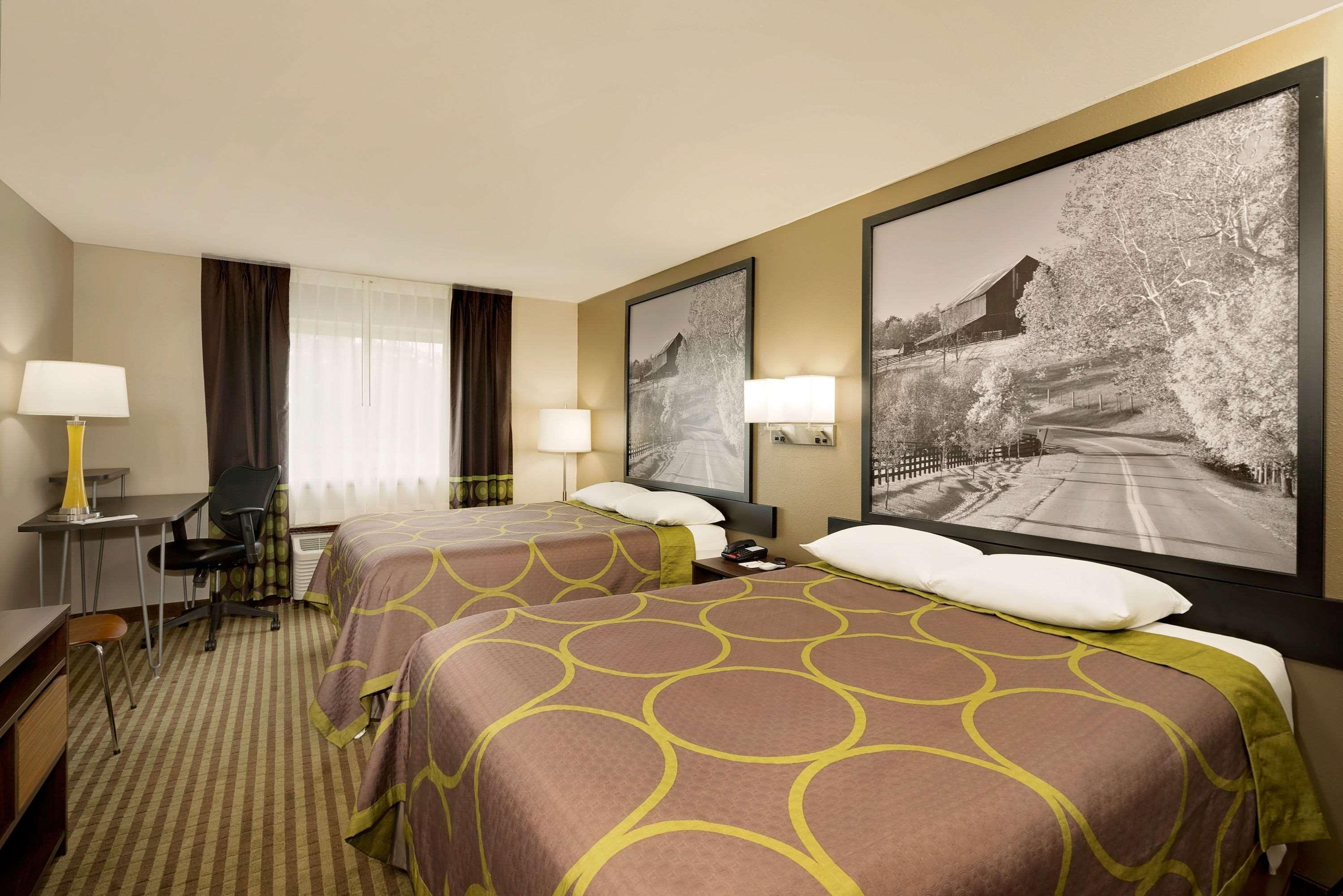 Room, 2 Queen Beds