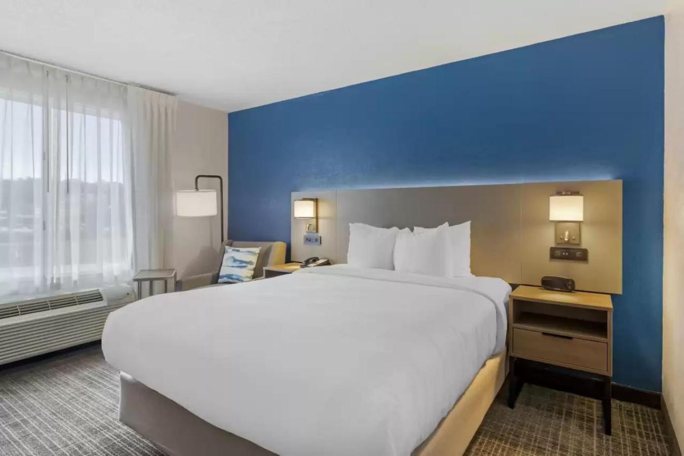 Room, King Bed, Queen Bed, Bathtub