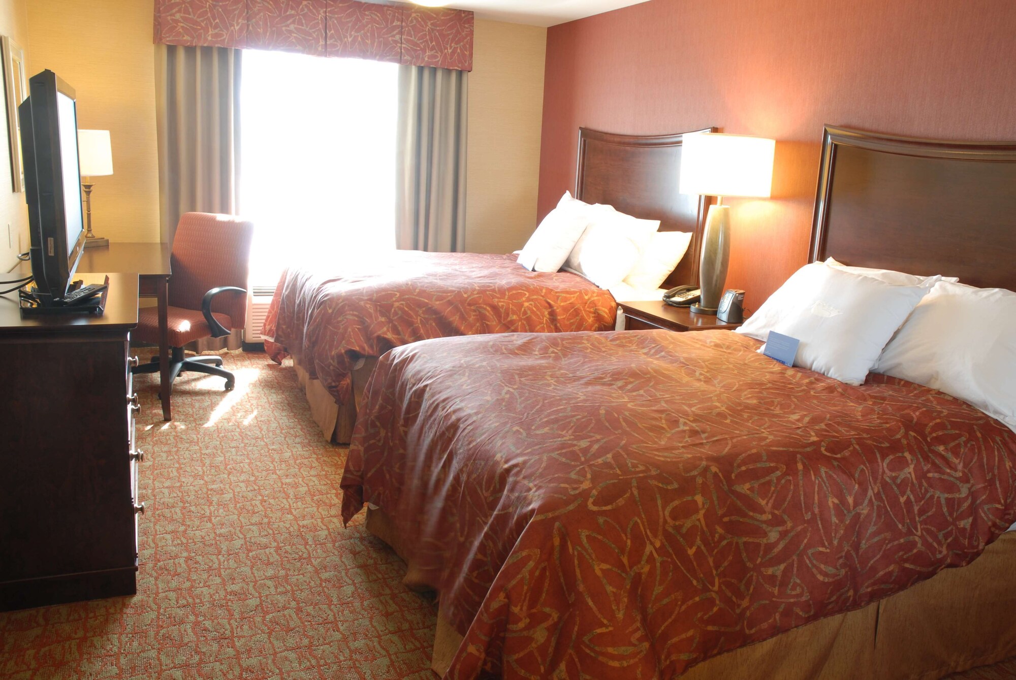 Suite, 1 King and 2 Queen Beds, Accessible