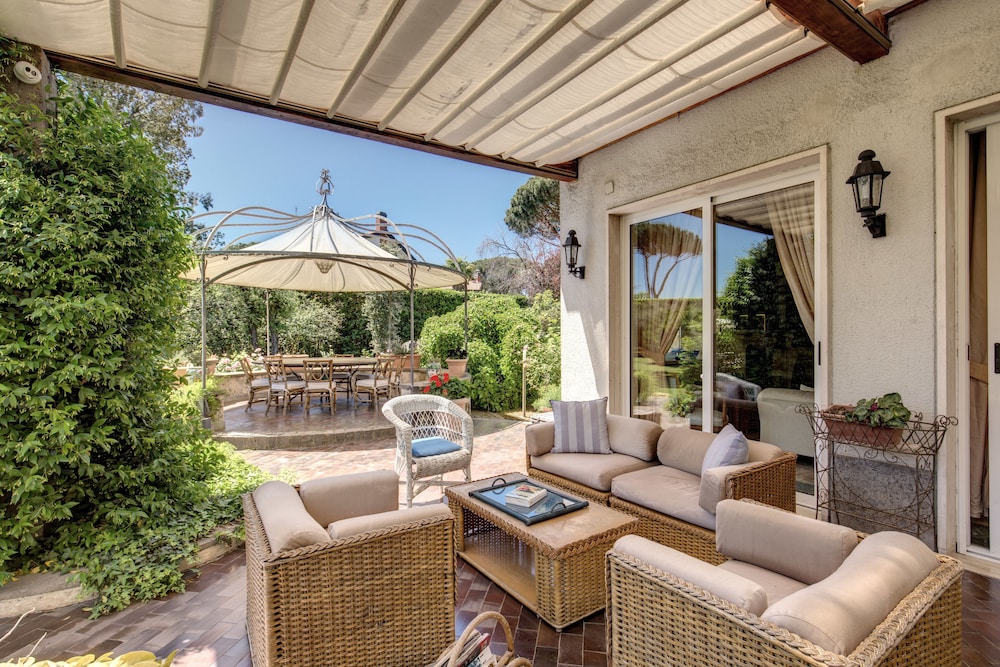 La Gaura Guest House 15/47
