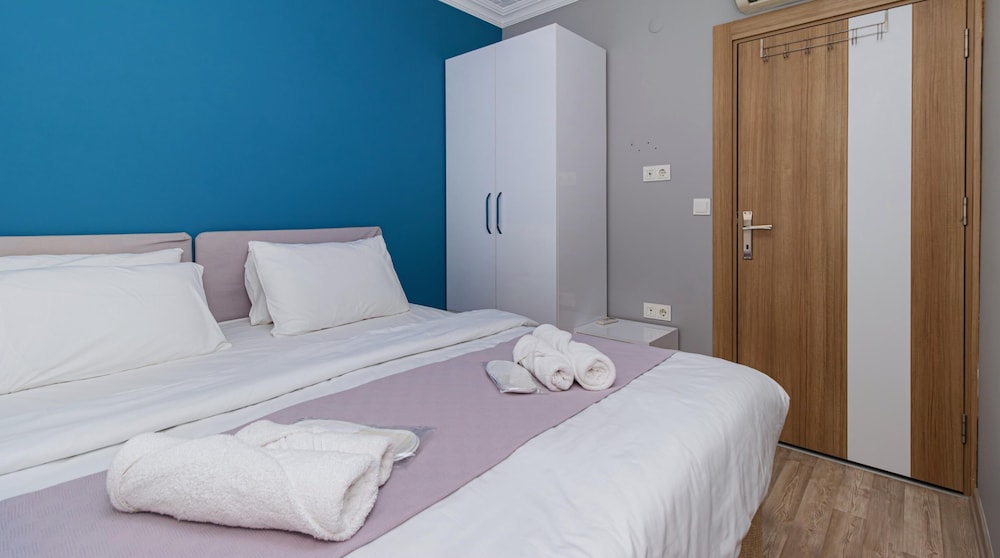 Gunduzler Deluxe Hotel 13/47