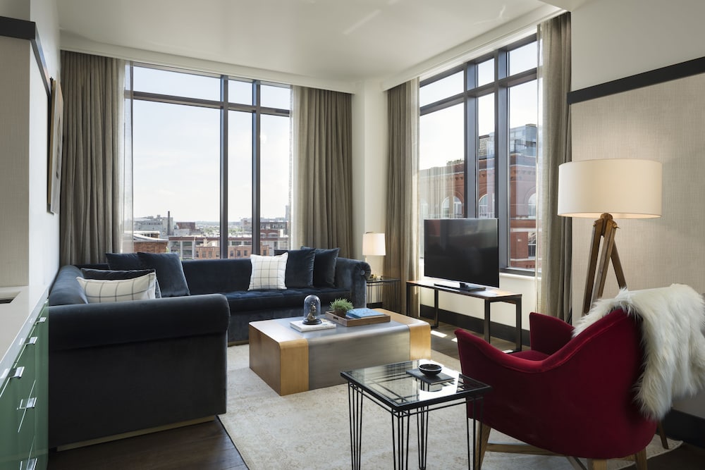 Kimpton Journeyman Hotel 42/80
