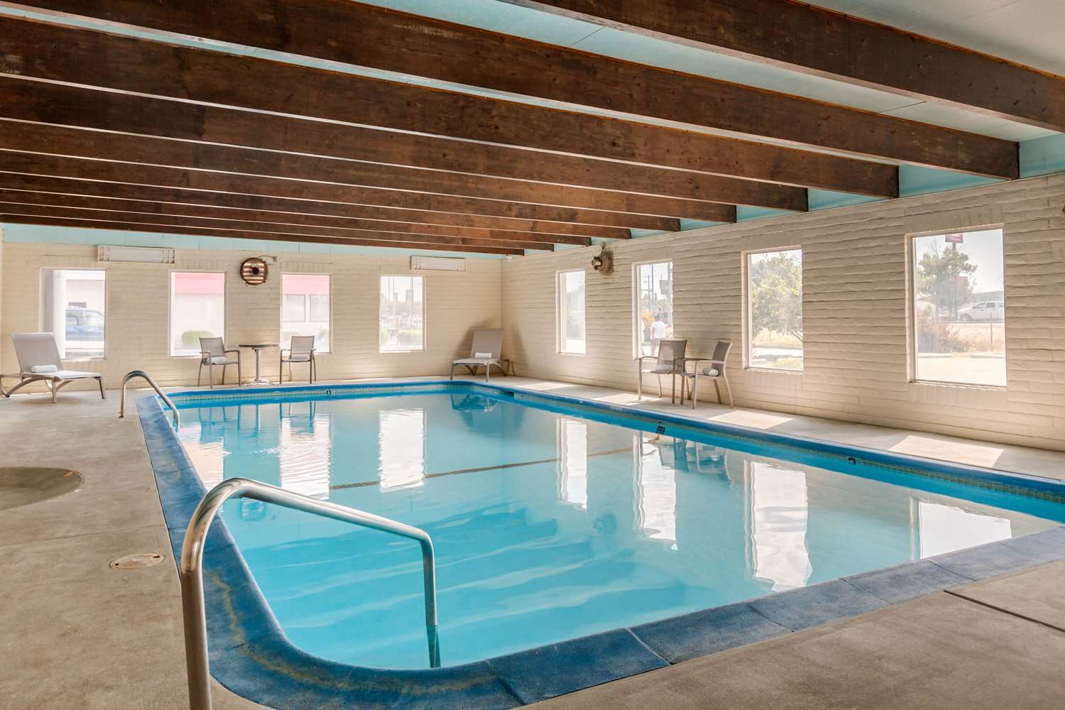 Rodeway Inn and Suites Ontario 26/45