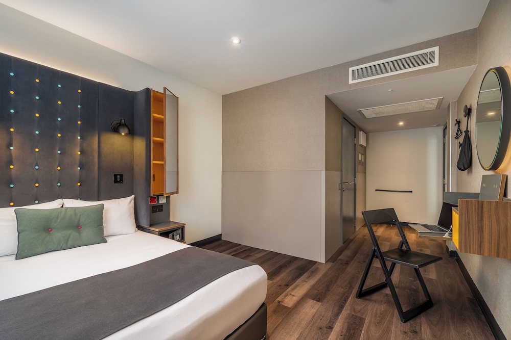 Point A Hotel Kensington Olympia 16/58