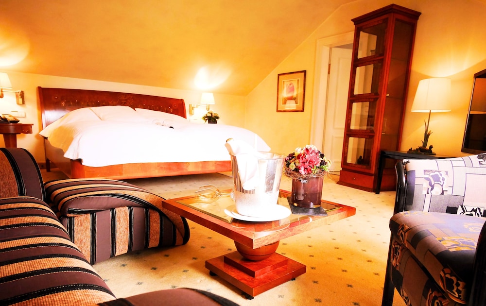 Villa Hammerschmiede Hotel 11/50