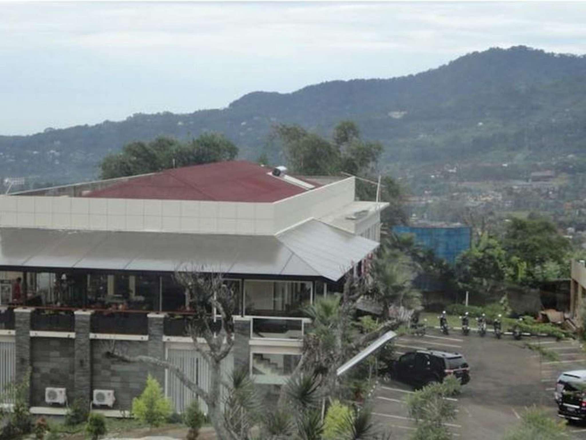 The Rizen Hotel 1/22
