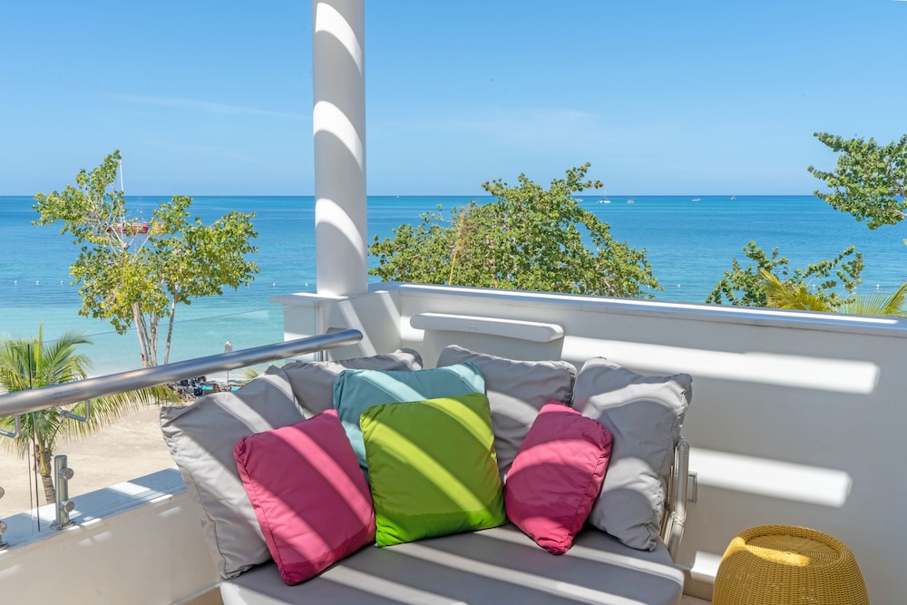 Azul Beach Resort Negril By Karisma 7/77