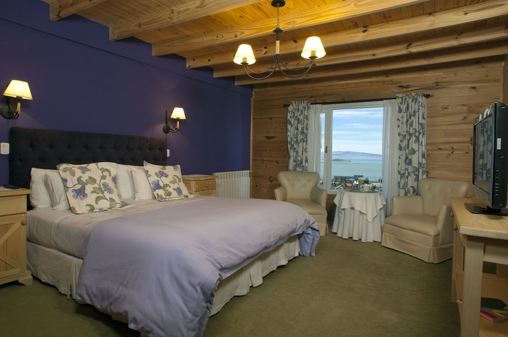 Blanca Patagonia Boutique Inn and Cabins 12/66