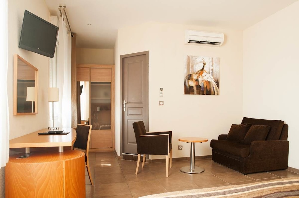 Splendid Hotel 52/71