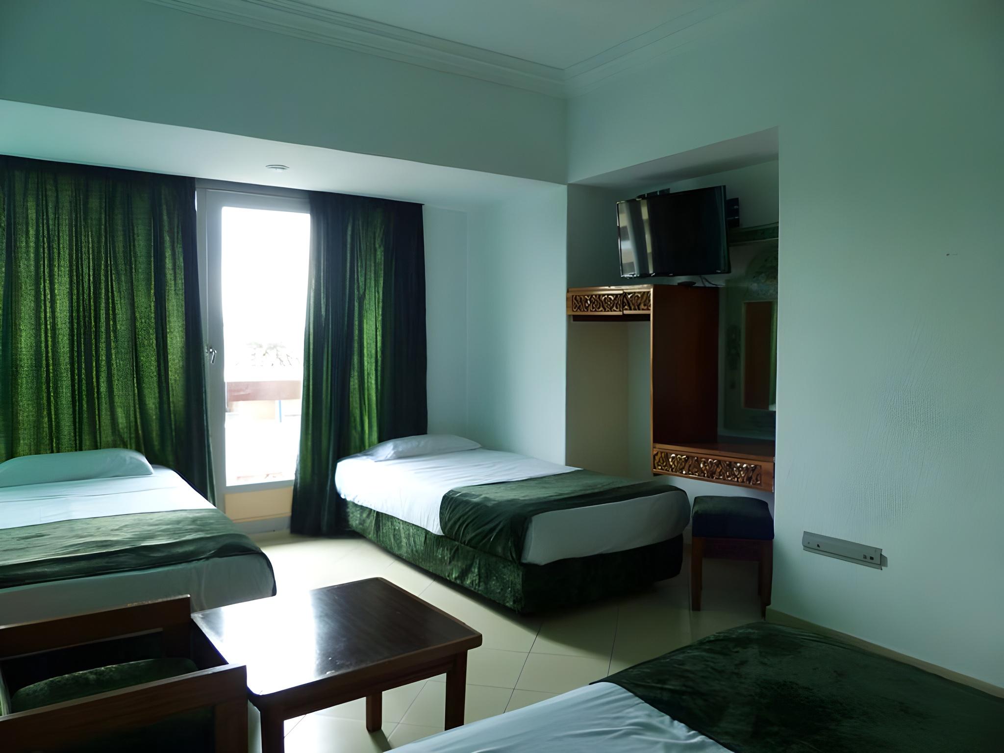 Room, Triple, 3 Beds