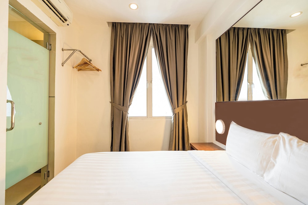 ROOM, DOUBLE BED, HIGH FLOOR