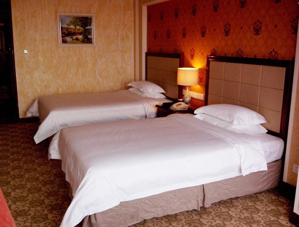 Vienna Hotel (Shenzhen Songgang Liye Road Shop) 10/21