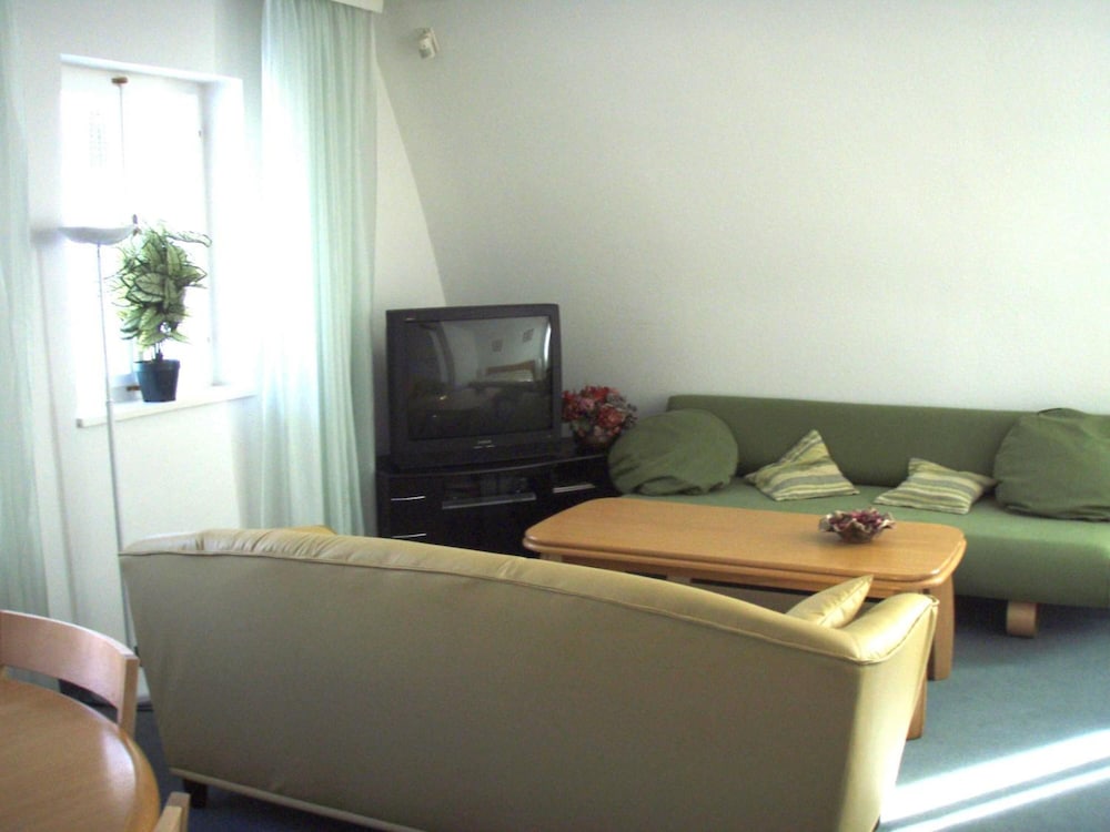 Apartments Holiday Pec 10/28