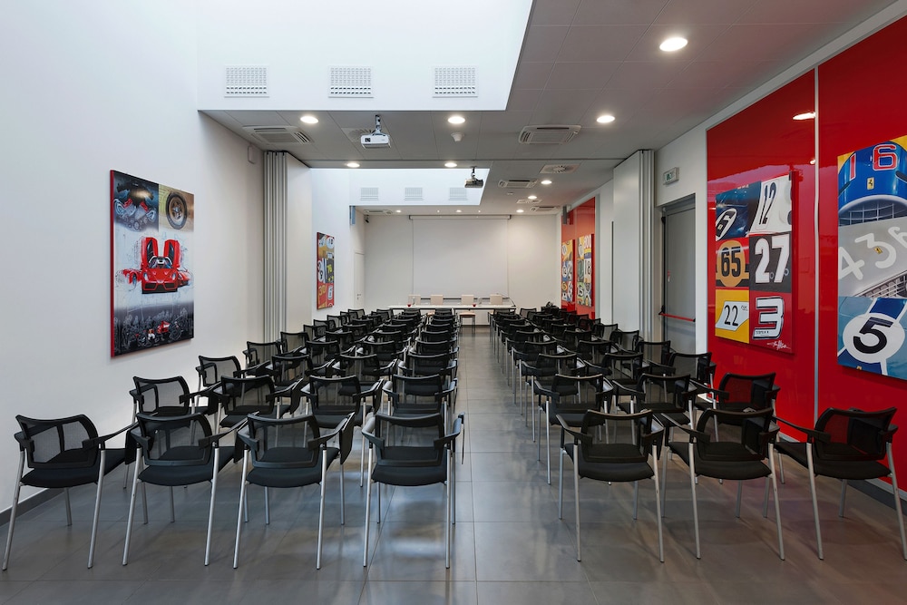Maranello Village 56/70