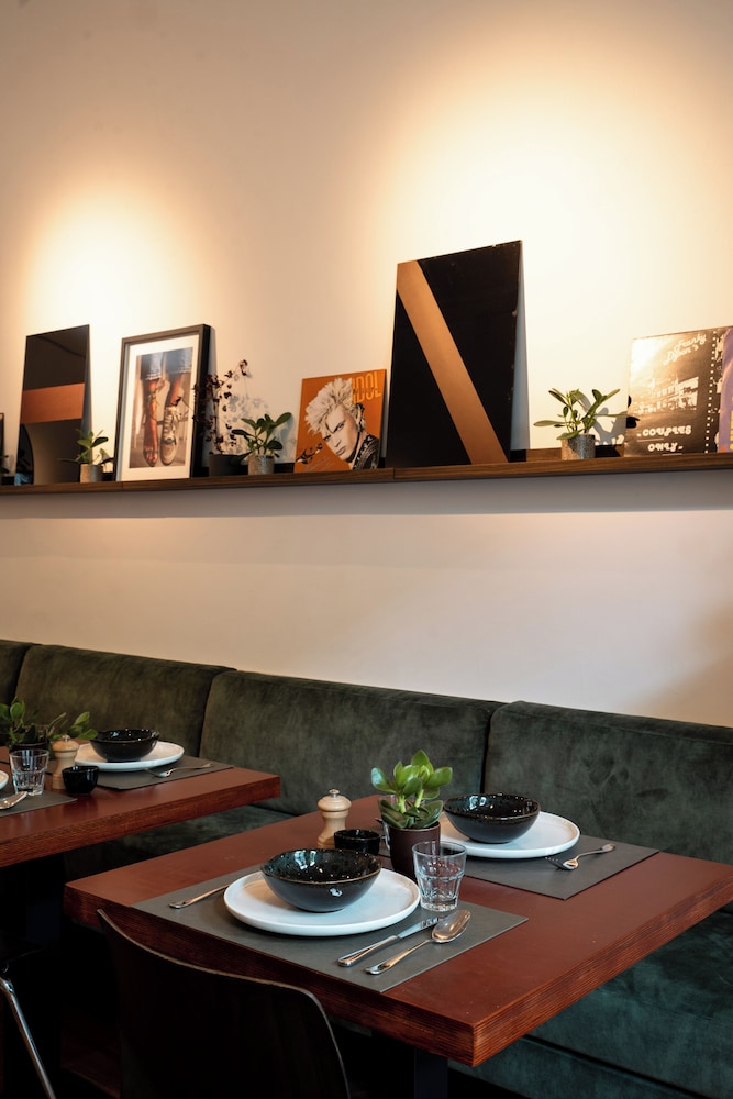 Boutique Hotel Maison Emile 54/67