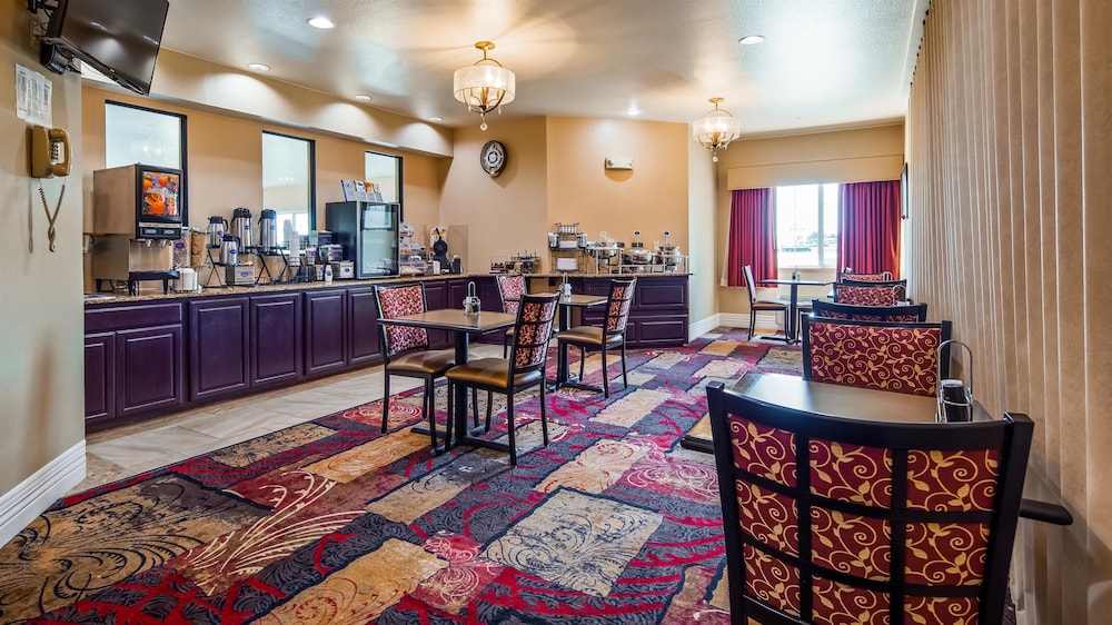 Best Western Parsons Inn 25/33