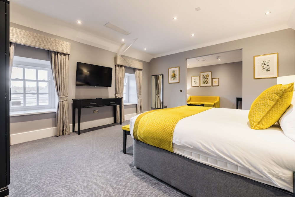 Castle, Resort, Executive, King Bed, Sofa