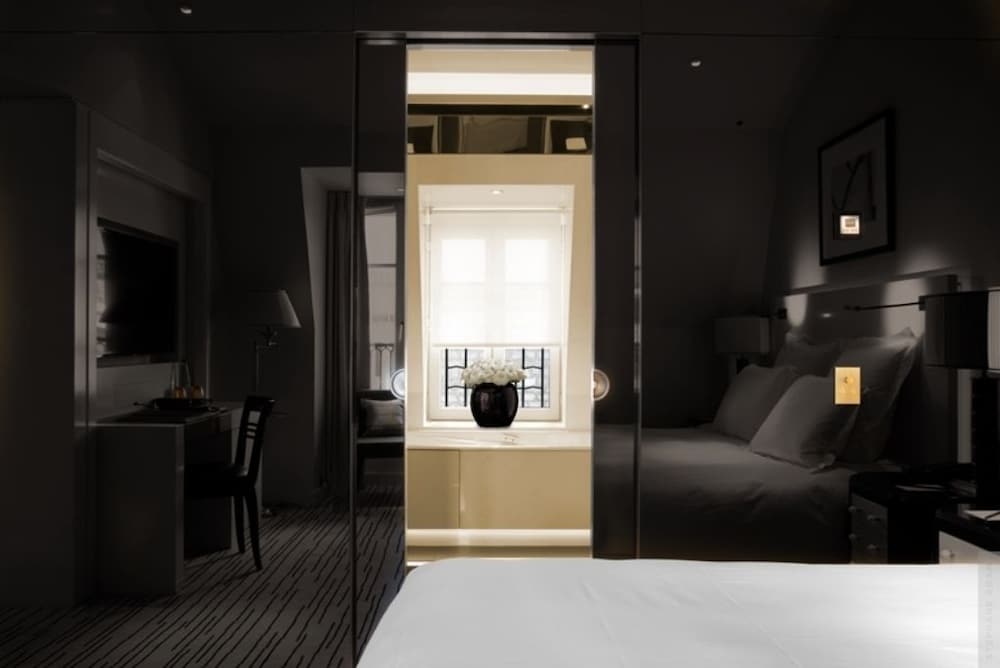 Hotel Montaigne 19/69