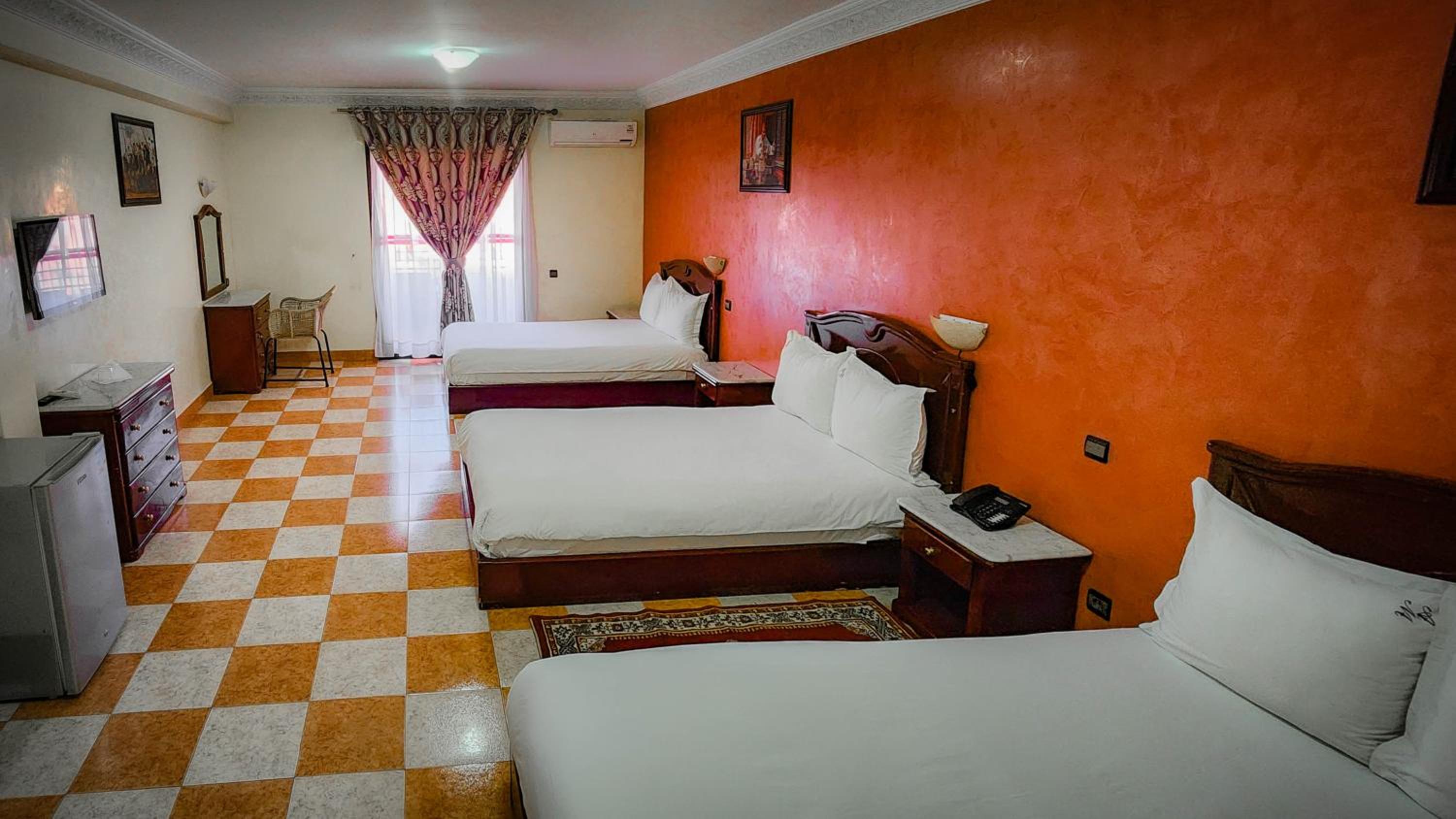Triple room