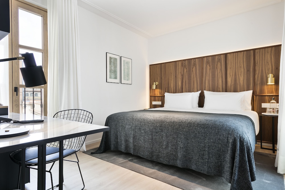 BASIC, SINGLE, DOUBLE OR TWIN BED