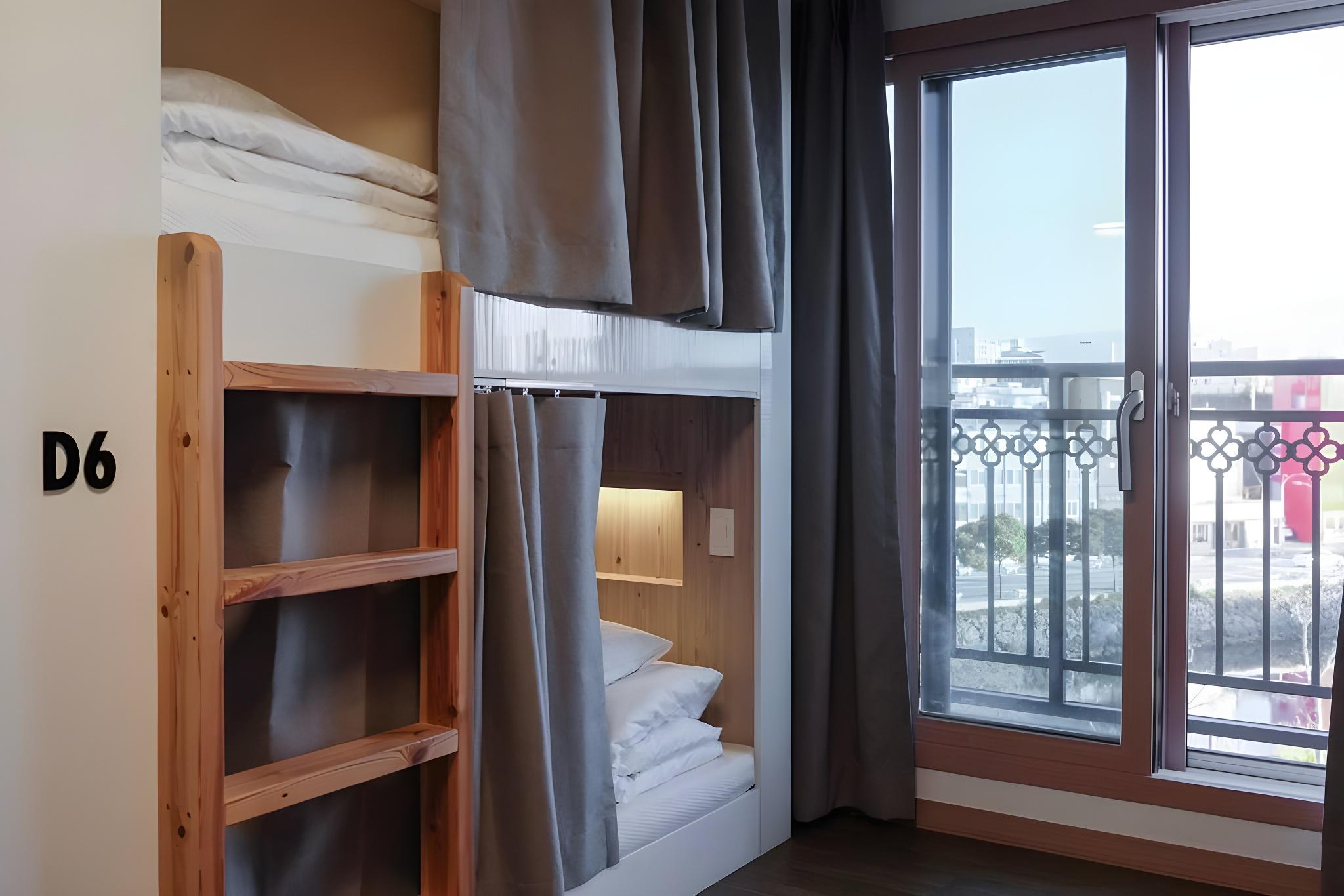 Female Dorm, Female Only, 6 Bunk Beds