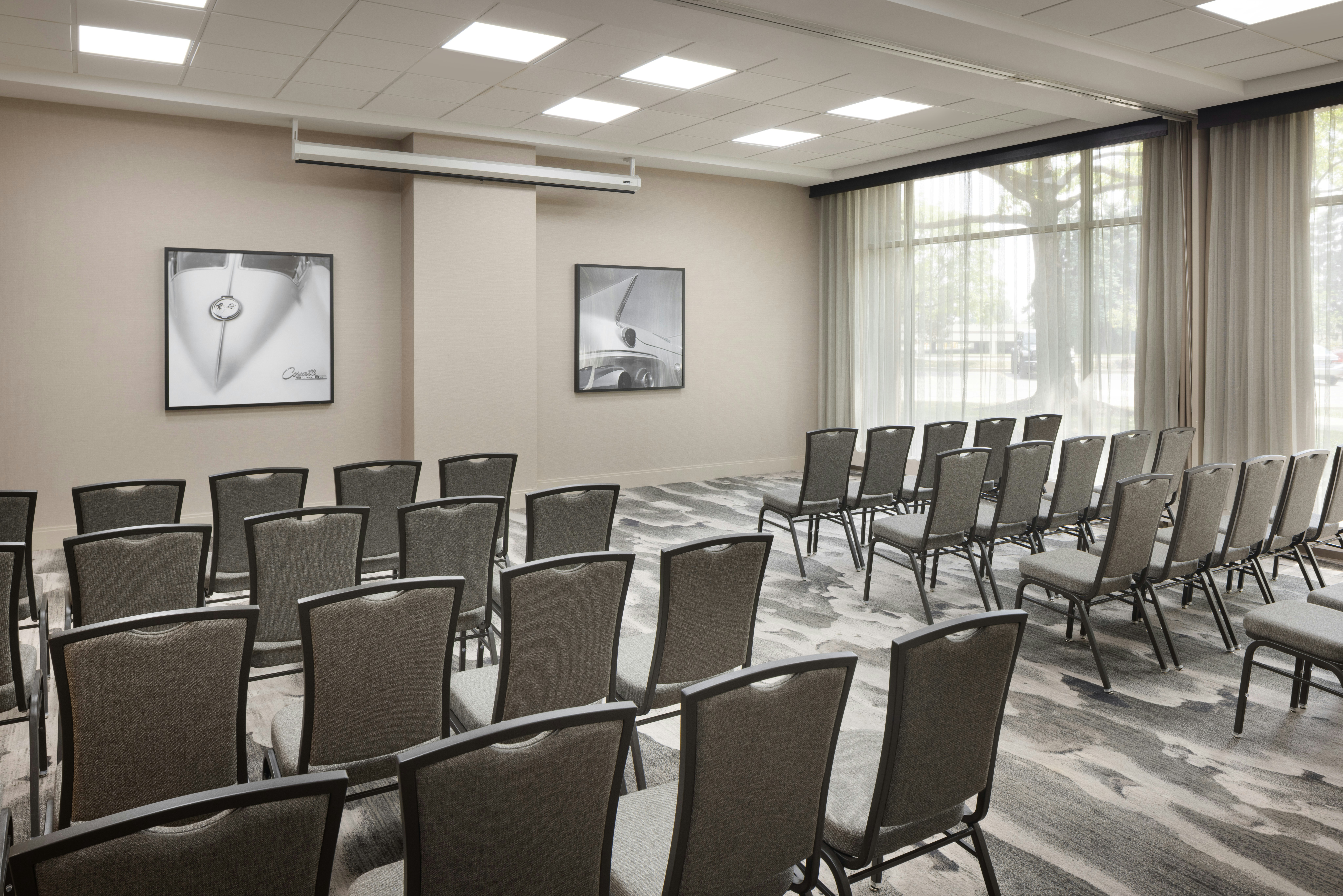 Embassy Suites by Hilton Detroit Troy Auburn Hills 66/77