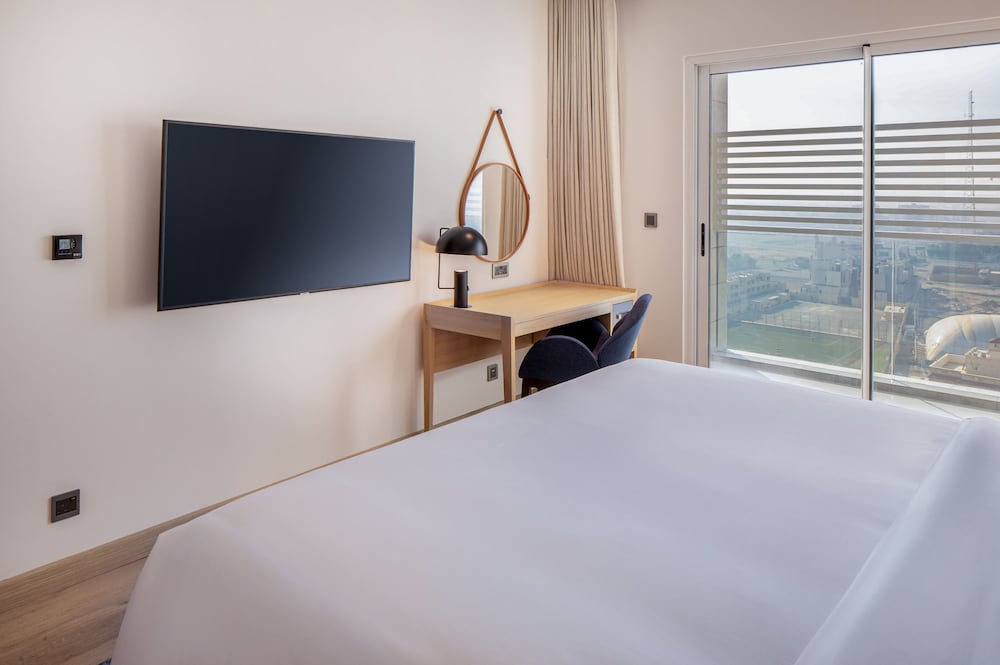 فور بوينتس شيراتون كورنيش جدة(Four Points by Sheraton Jeddah Corniche) 11/50