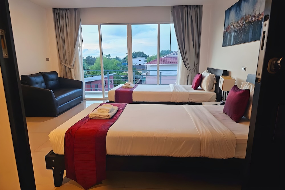 One World One Home Naiharn Hotel by ZUZU 19/50