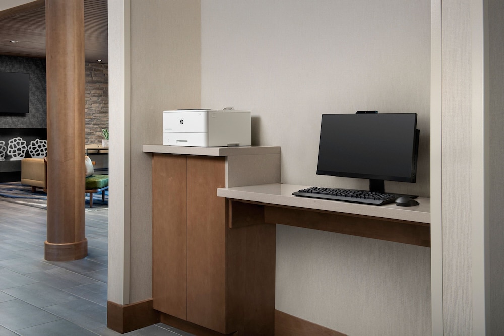 Fairfield Inn & Suites by Marriott Boise West 30/33