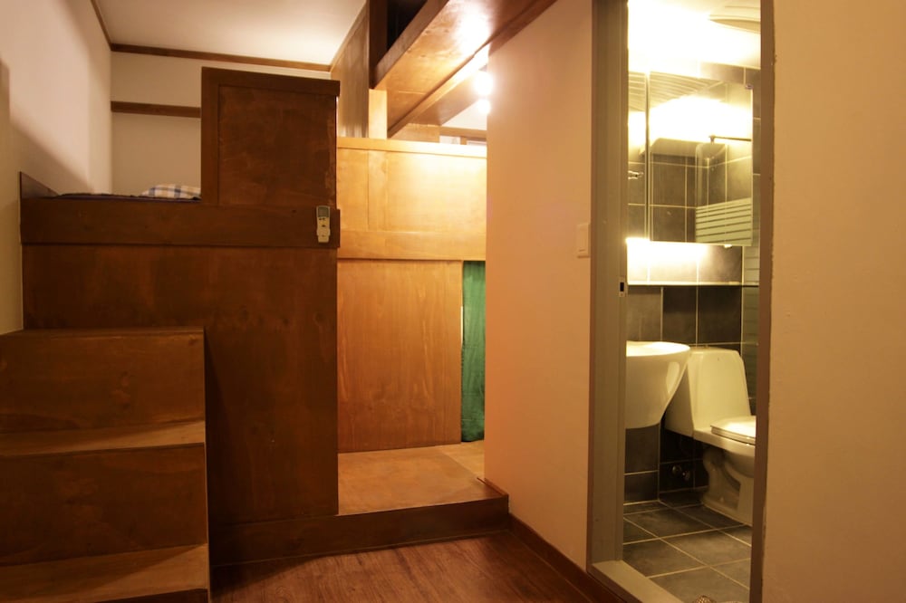 Urban Art Stay - Hostel 42/42