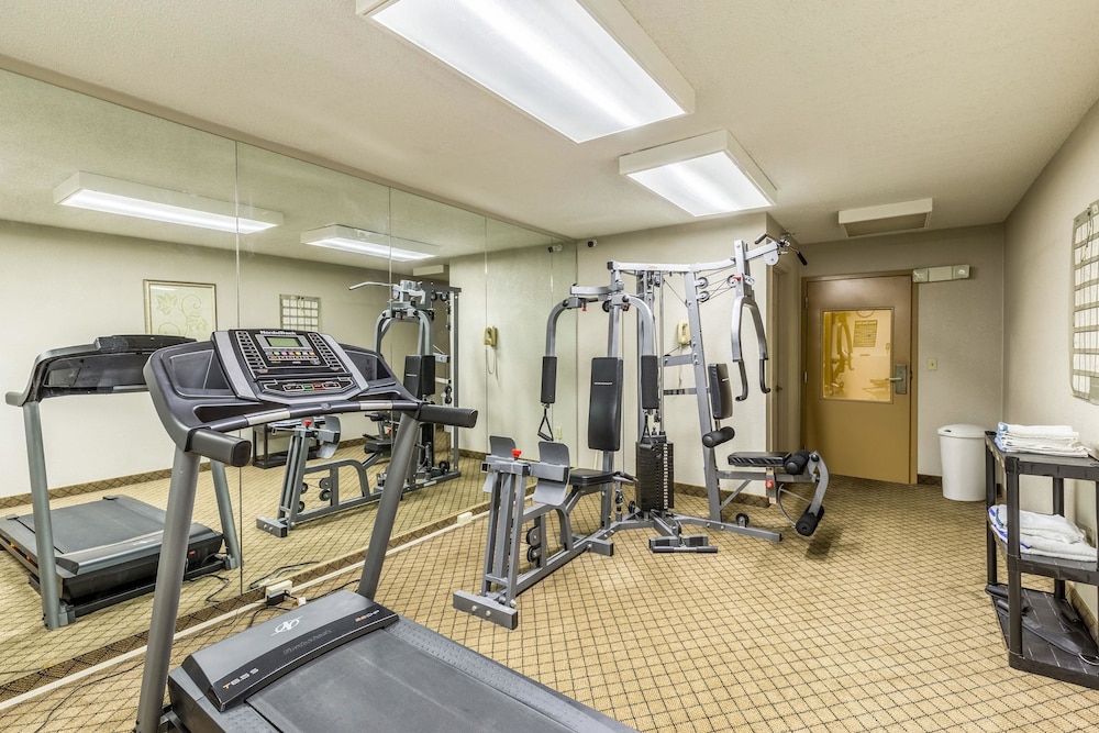 Quality Inn Rolla MO 24/49