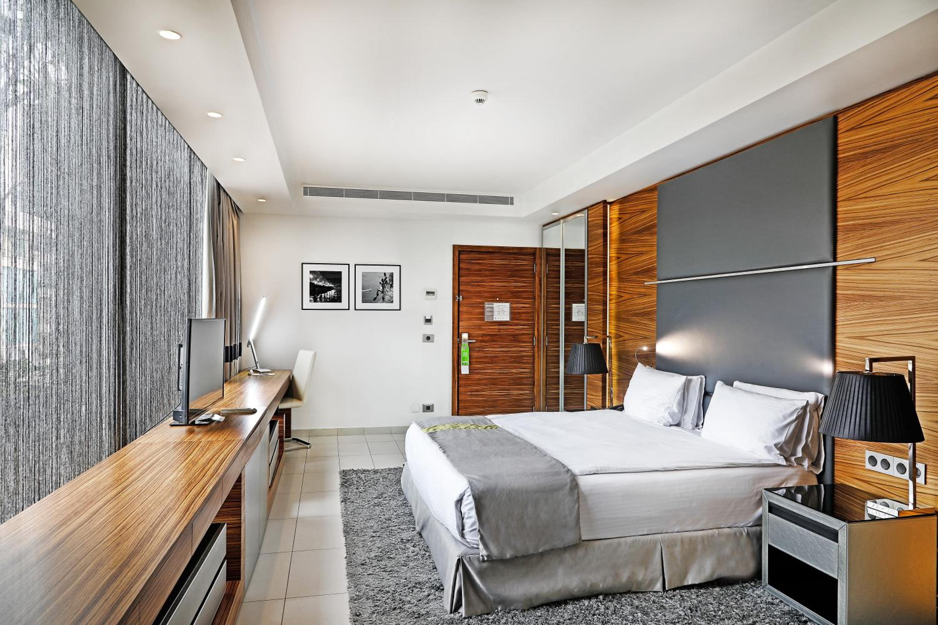 Executive Room: