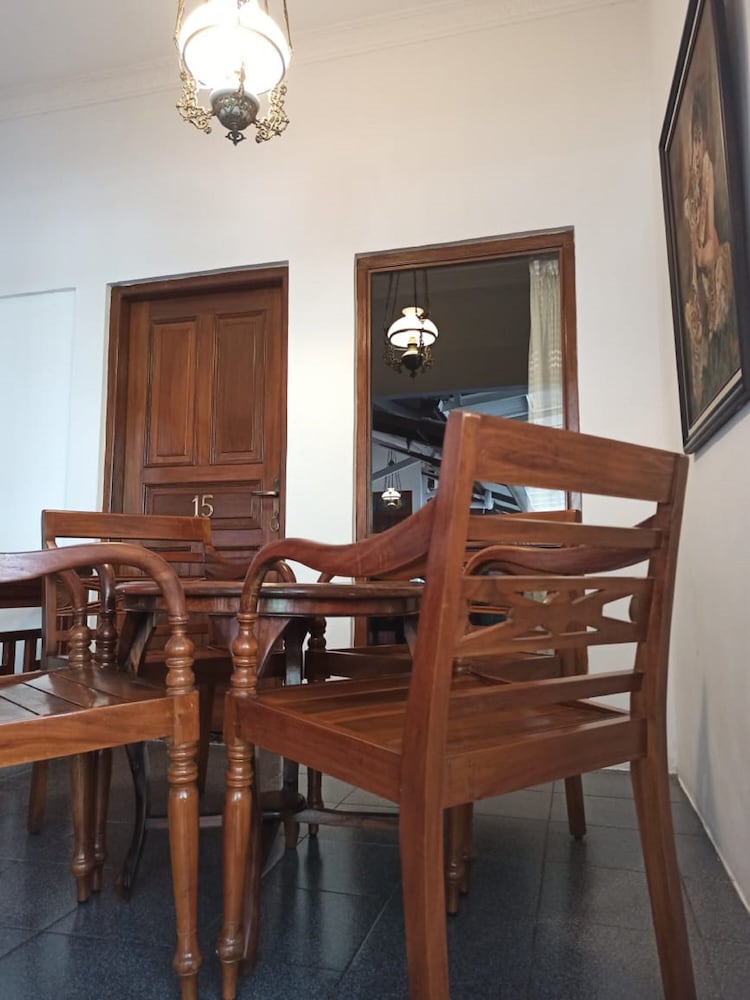 Kusuma Syariah Hotel Yogyakarta 33/40