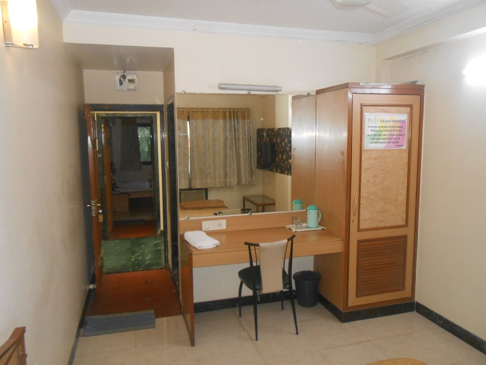 Hotel Pooja International 21/38