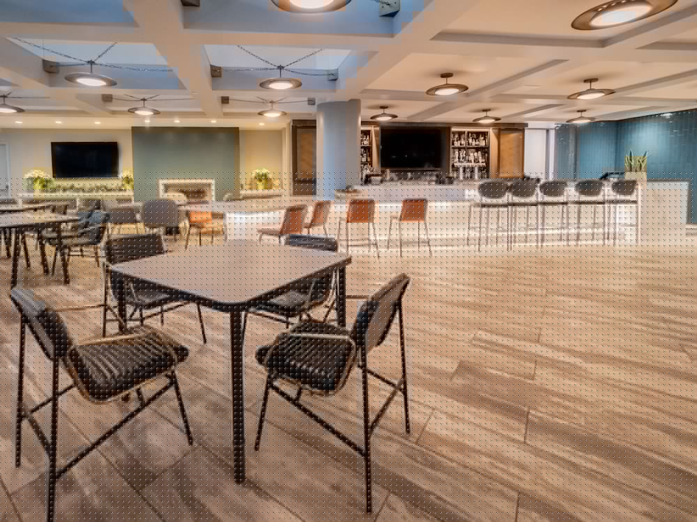 Hyatt Regency Long Beach 64/75