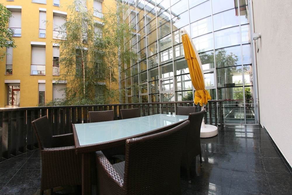 Hotel Savoy 50/57