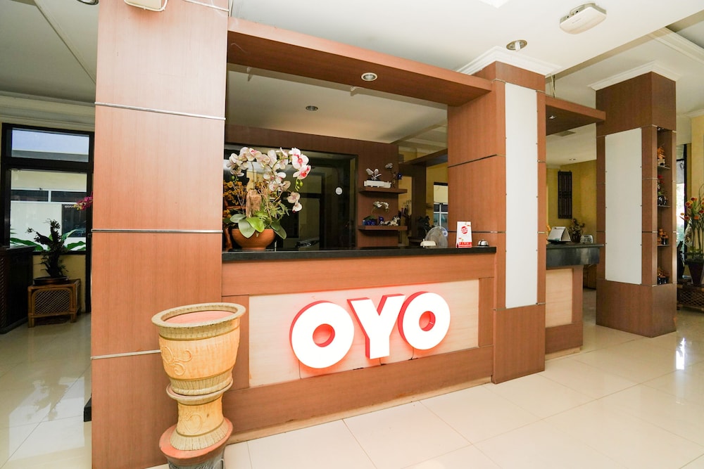 OYO 1652 Hotel Tampiarto 5/35