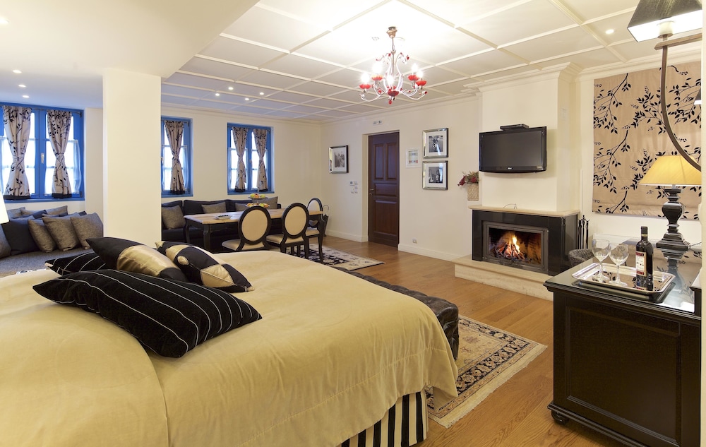Zagori Suites 25/72