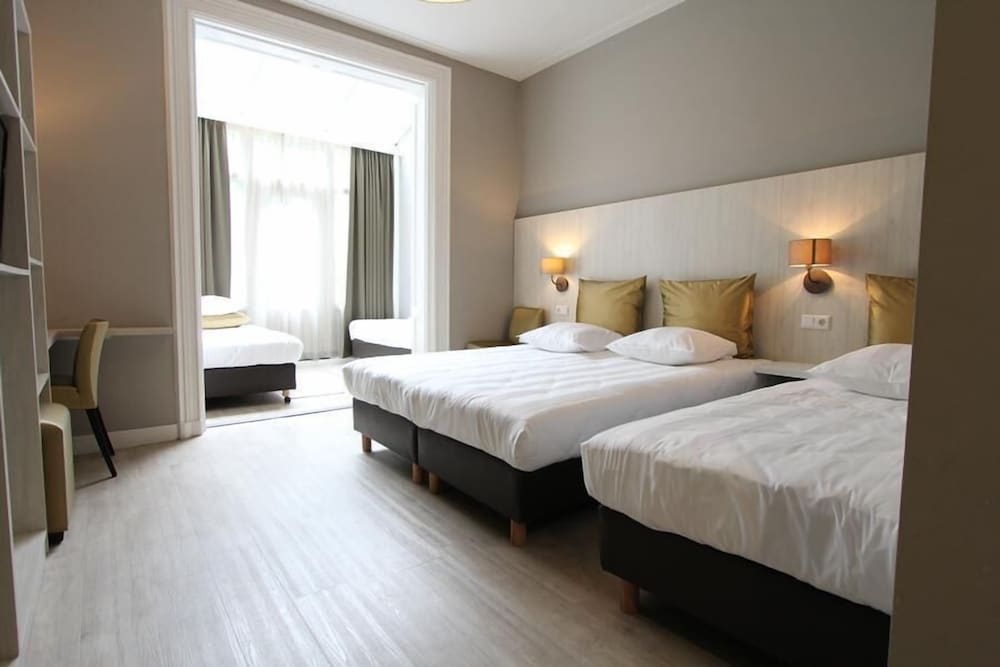 FAMILY, 5 BEDS