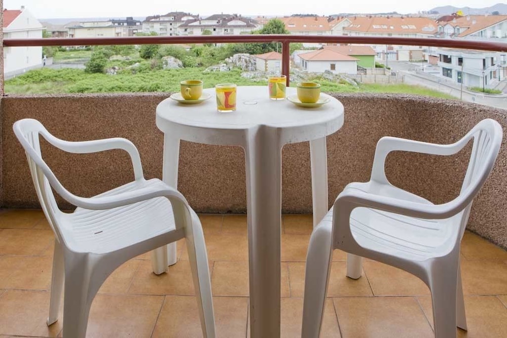 APARTAMENTOS LOS ARCES 51/65